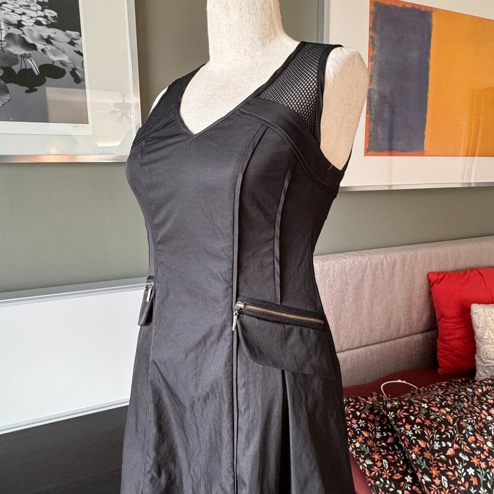 - Nanette Lepore Black Zippered Pocketed V-Neck Sleeveless Dress Mesh US Zero